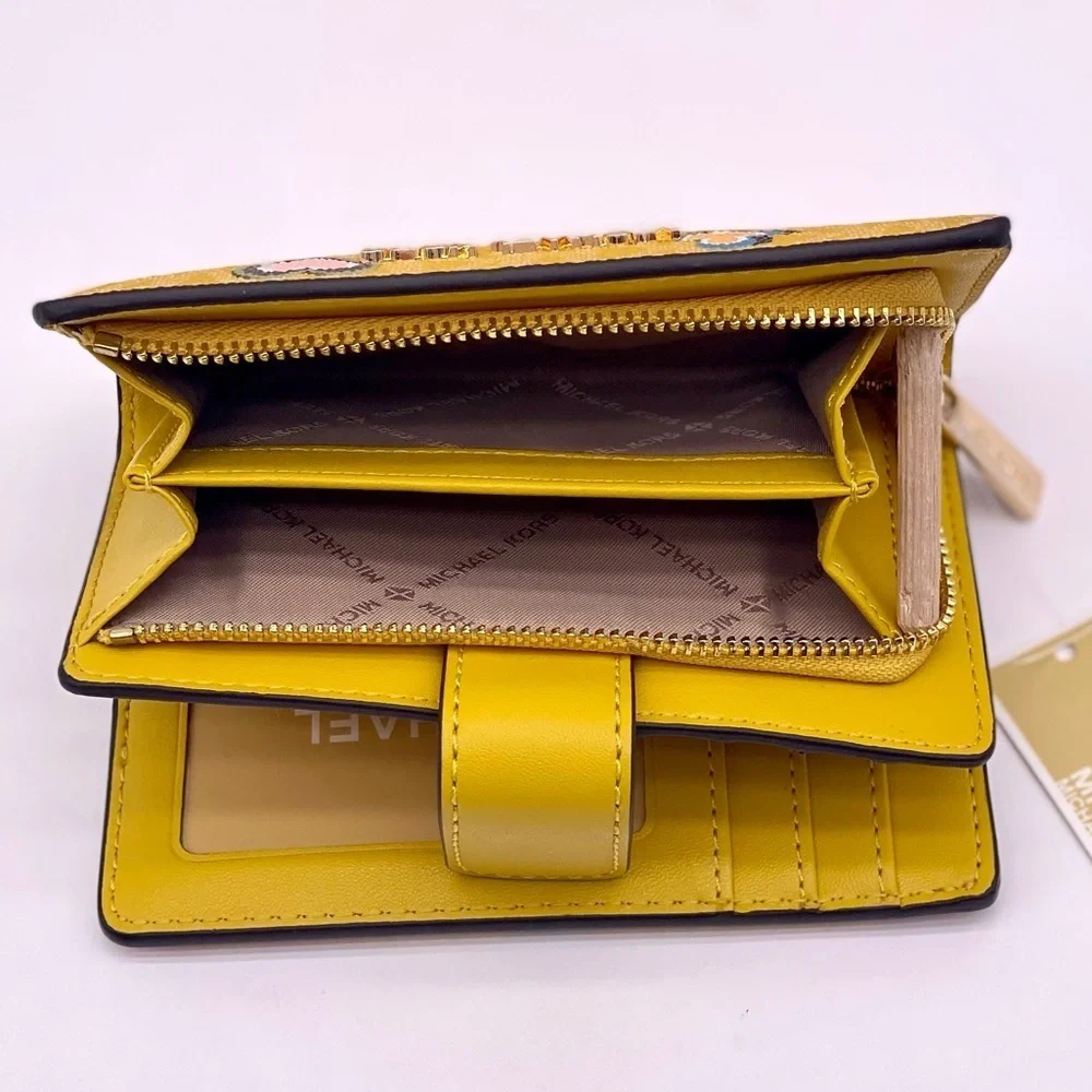 Michael Kors Jet Set Medium Printed Signature Logo Wallet